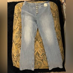 NEVER WORN free people very trendy jeans